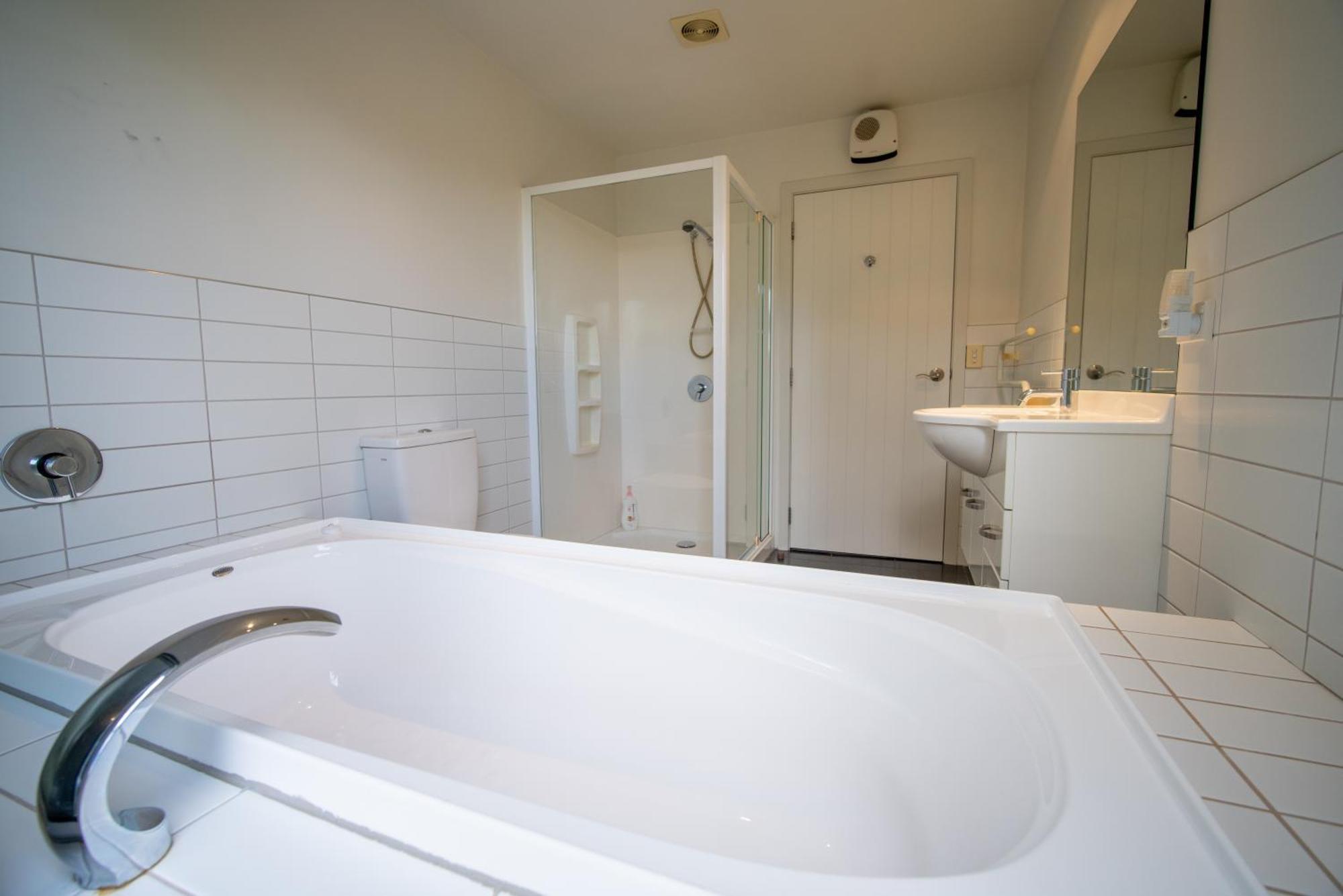 Southland Sounds - Te Anau Holiday Home Exterior foto